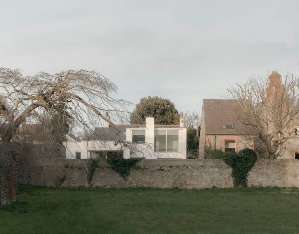 hero meadow of eve alwa simon menges & nino tugushi 01