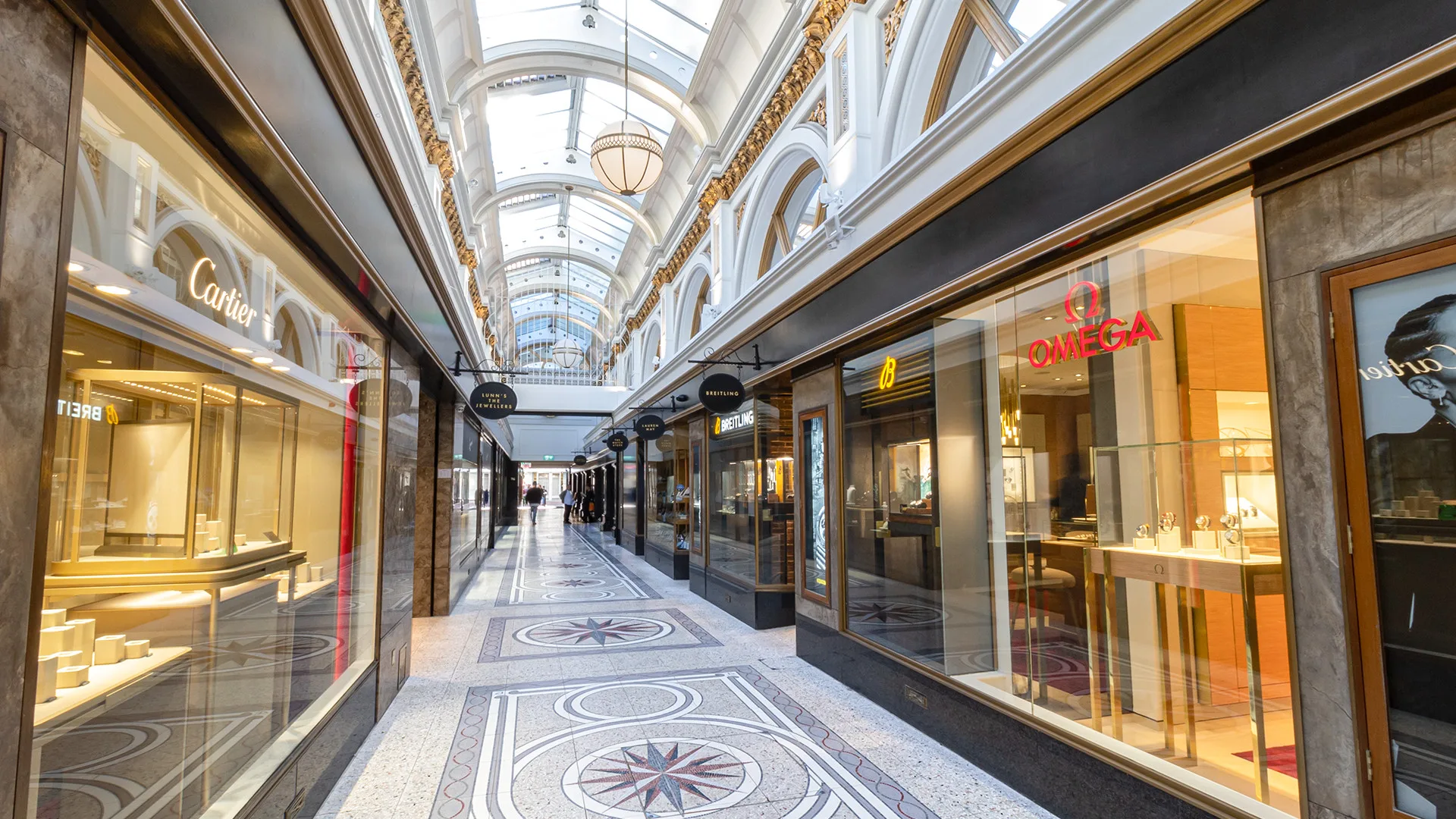 20260912 queen's arcade